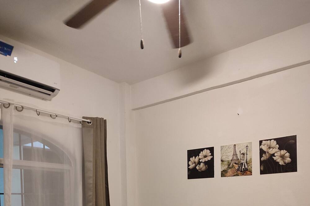 Photo of Bedroom in South Shore Hotel Area
