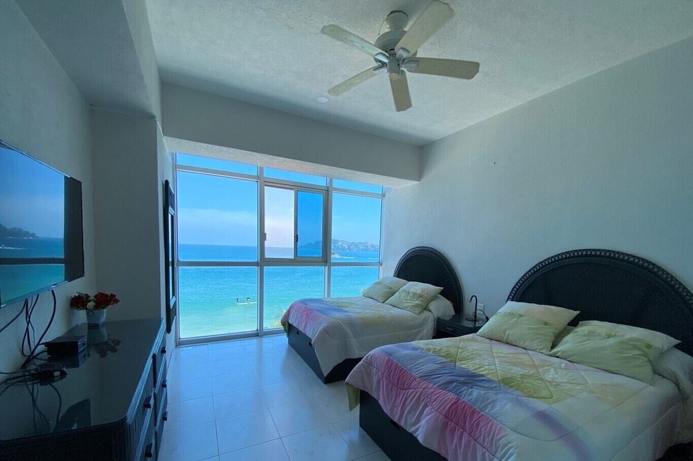 Photo of Bedroom in Costera Acapulco
