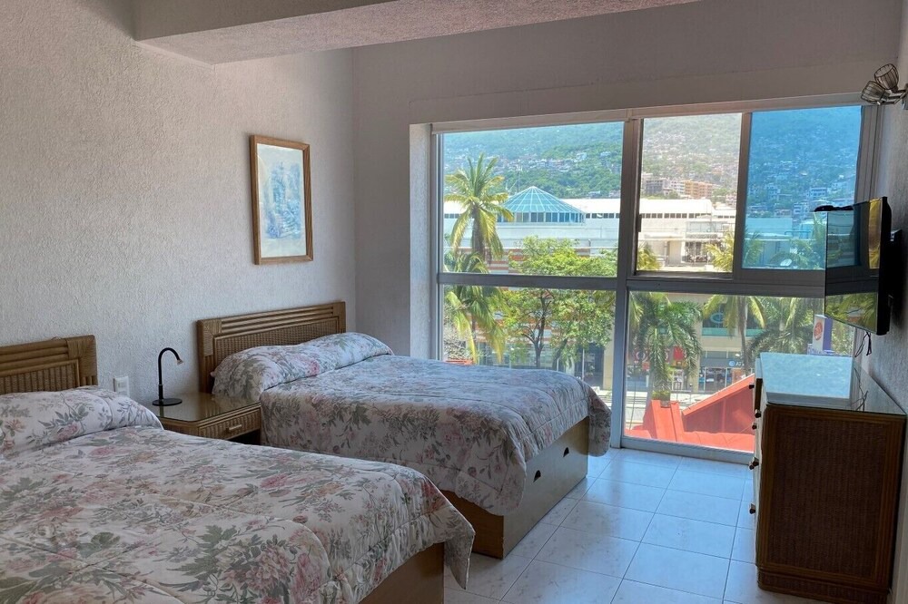 Photo of Bedroom in Costera Acapulco