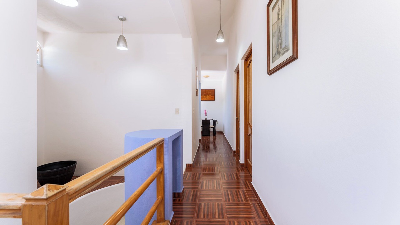 Photo of Bedroom in R