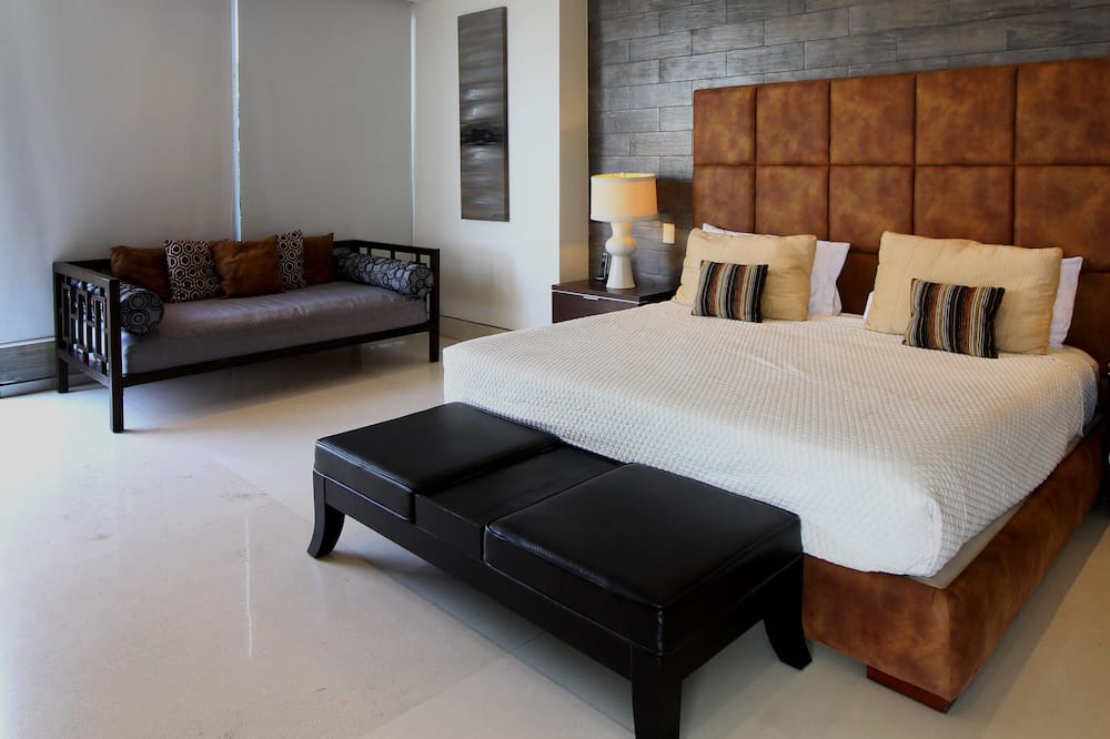 Photo of Bedroom in Romantic Zone