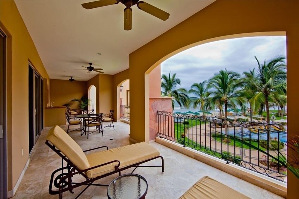 Photo of Outdoor in Flamingos