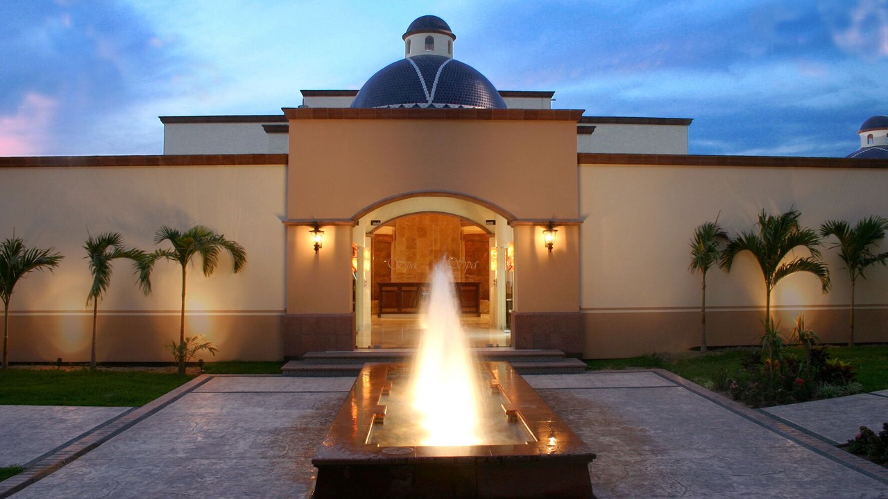 Photo of Outdoor in Flamingos