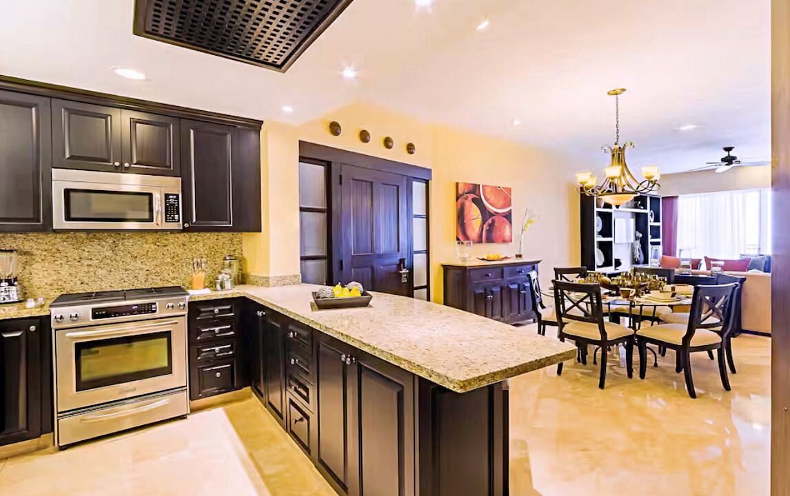Photo of Kitchen in South Shore Hotel Area