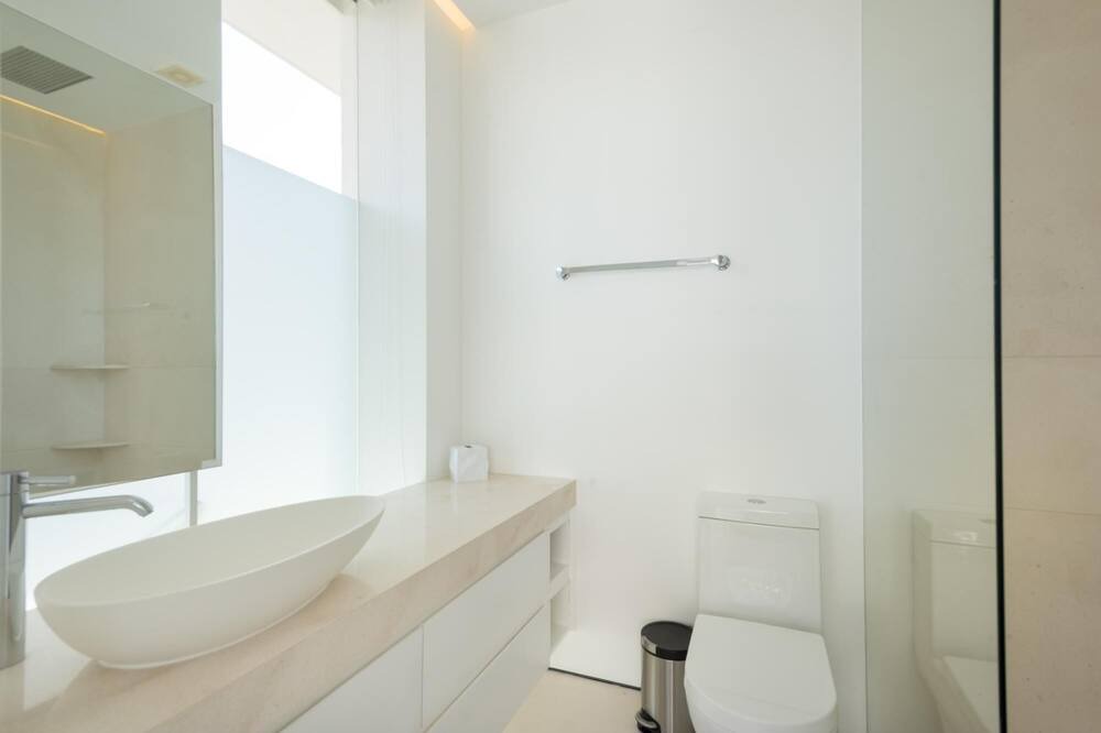 Photo of Bathroom in Romantic Zone