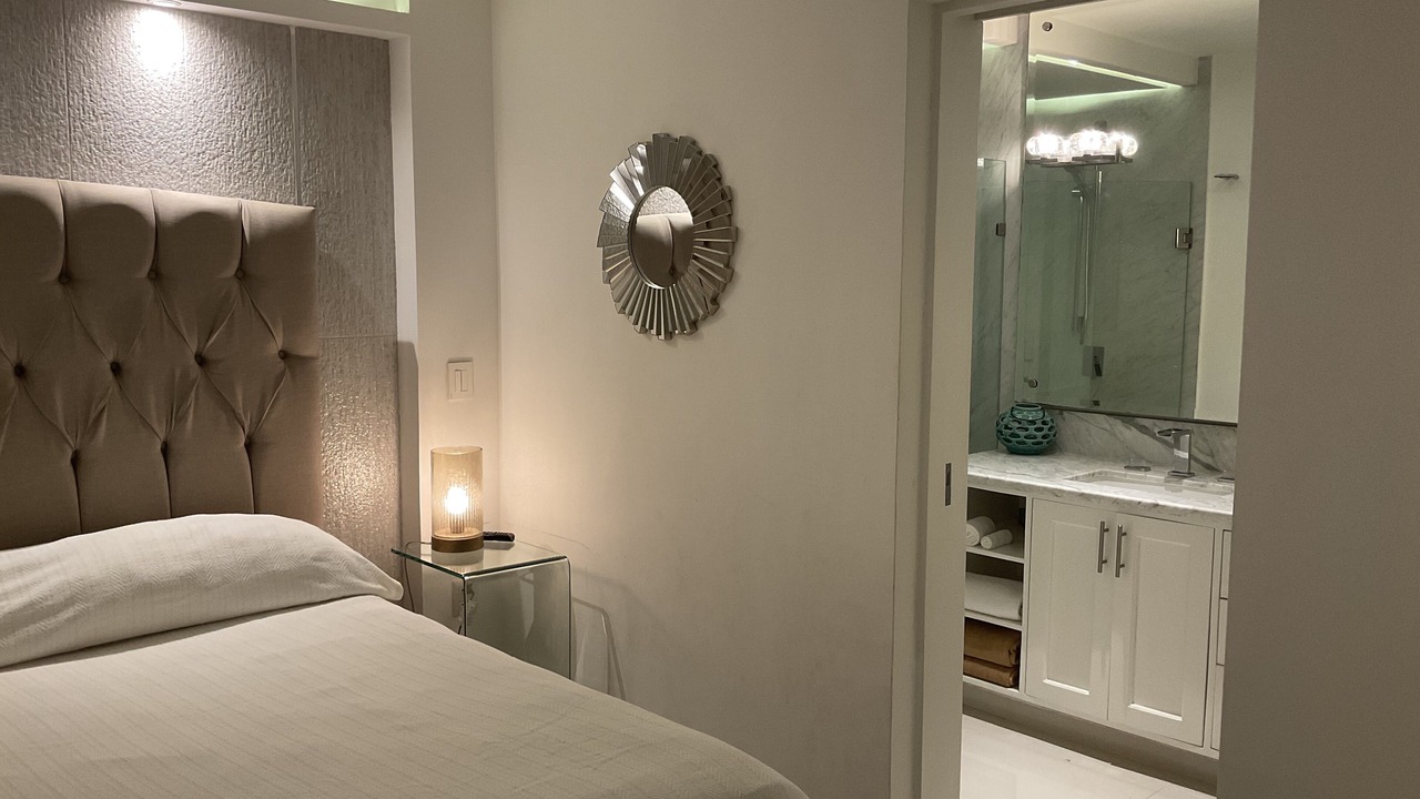 Photo of Bedroom in South Shore Hotel Area