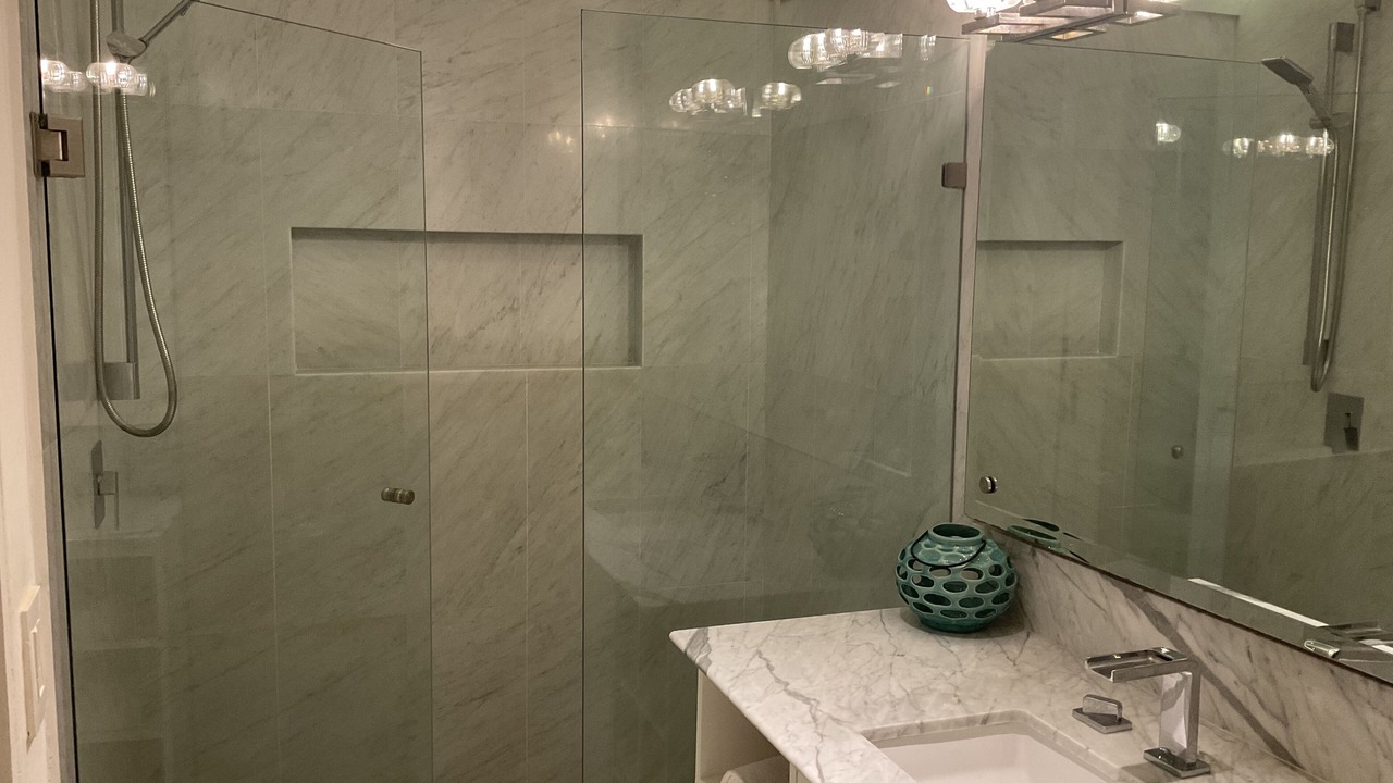 Photo of Bathroom in South Shore Hotel Area