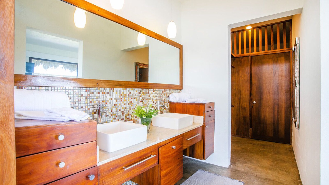 Photo of Bathroom in North End