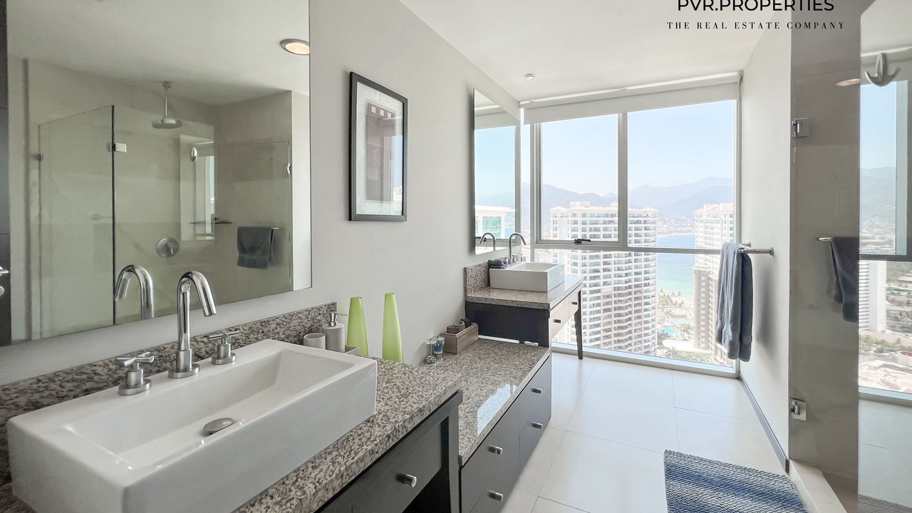 Photo of Bathroom in North Hotel Zone