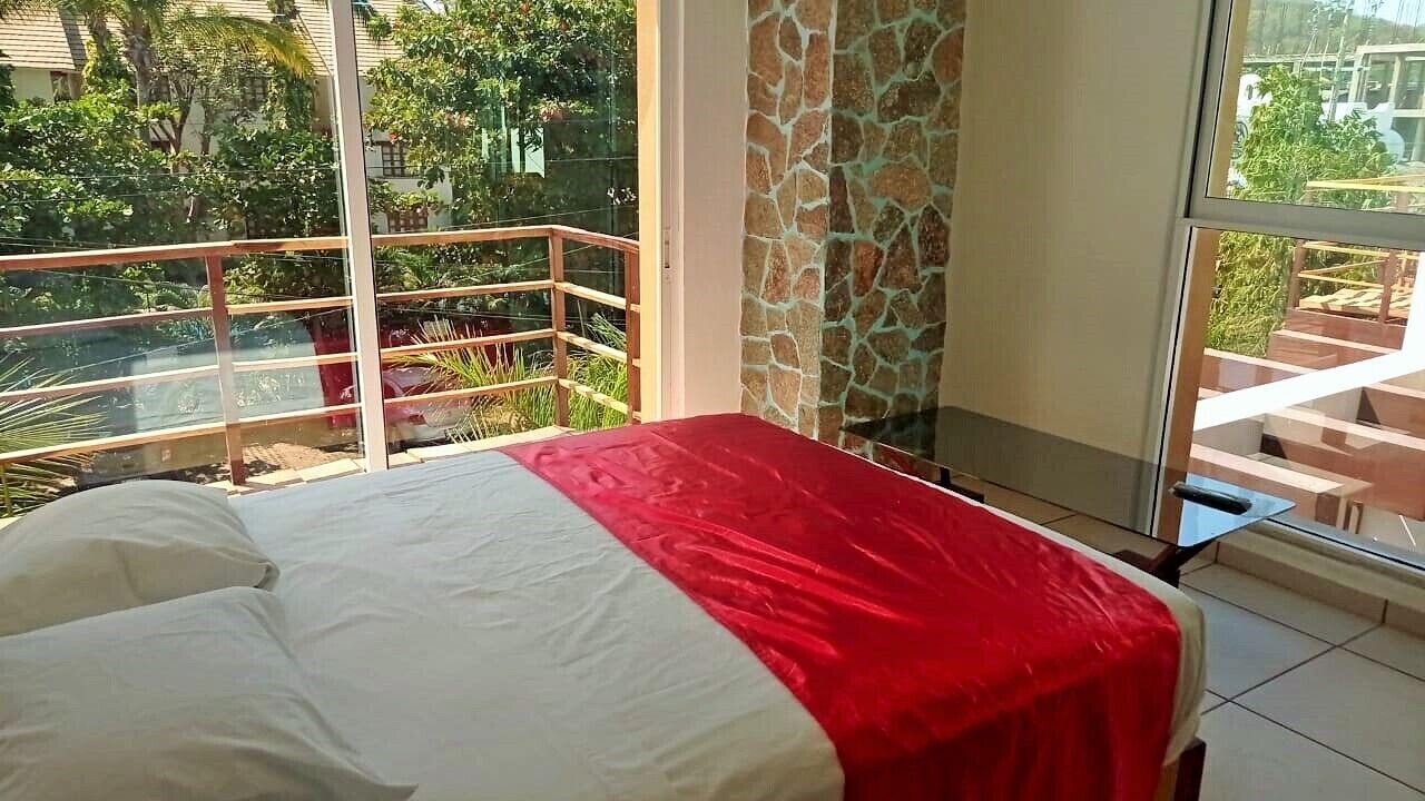 Photo of Bedroom in R