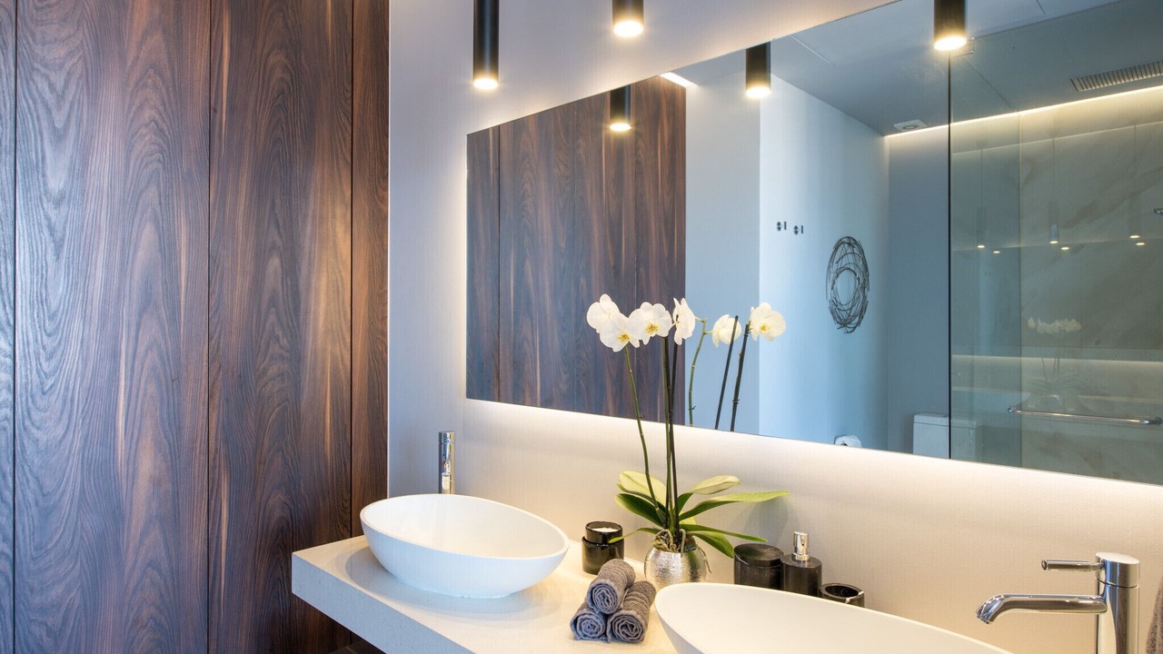 Photo of Bathroom in Romantic Zone