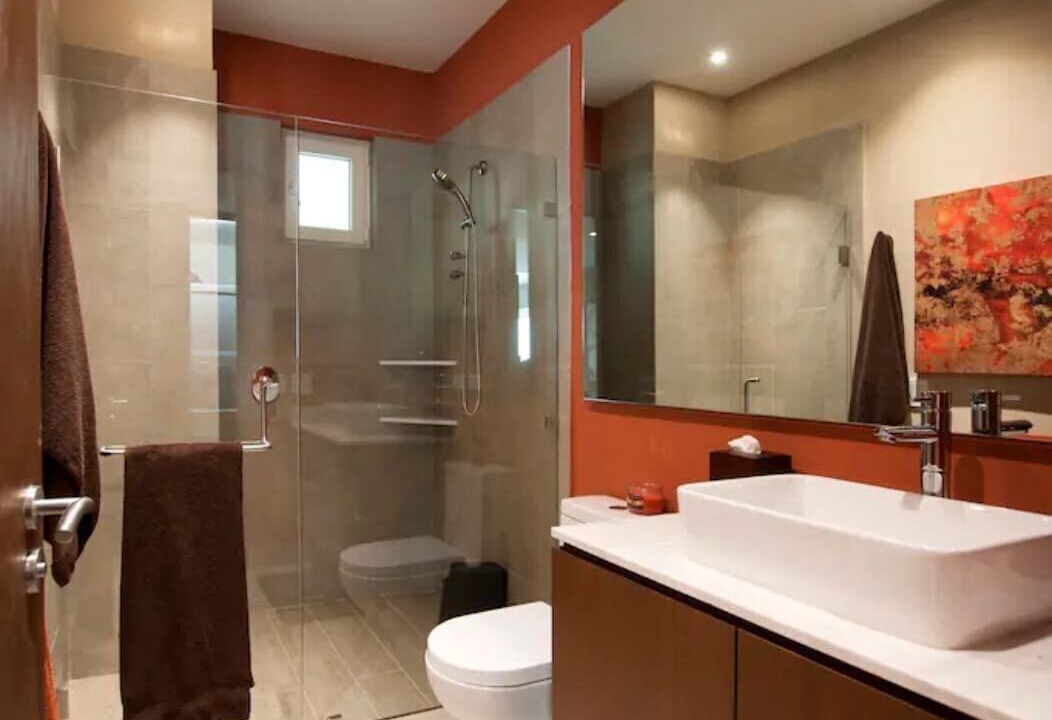 Photo of Bathroom in Romantic Zone