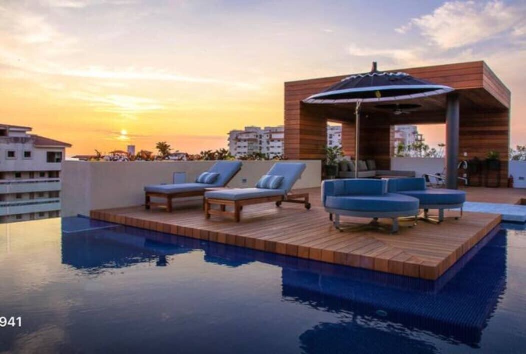 Photo of Outdoor in Romantic Zone