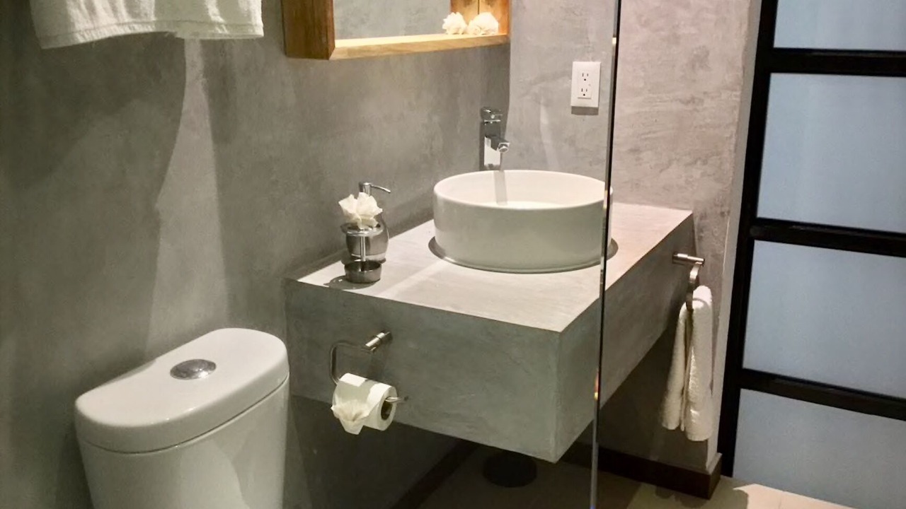 Photo of Bathroom in Romantic Zone