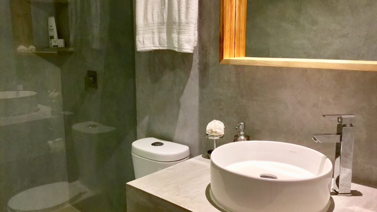 Photo of Bathroom in Romantic Zone