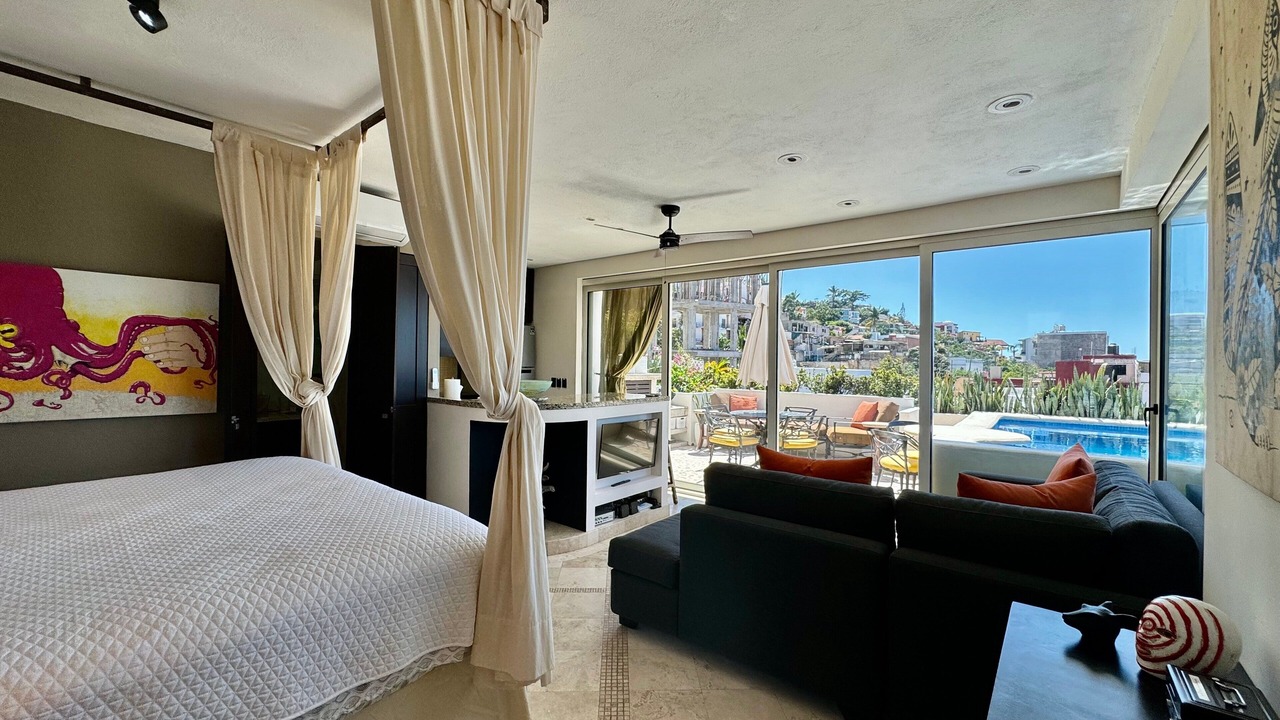 Photo of Bedroom in Romantic Zone
