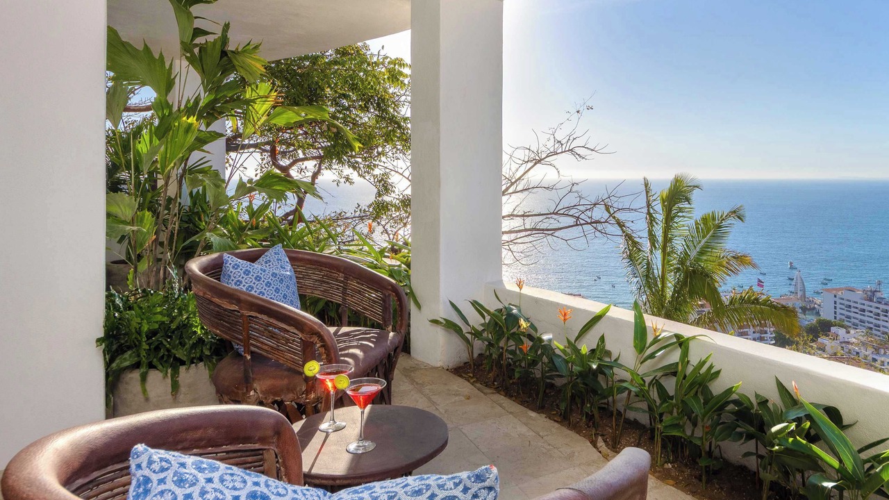Photo of Patio Balcony in Romantic Zone