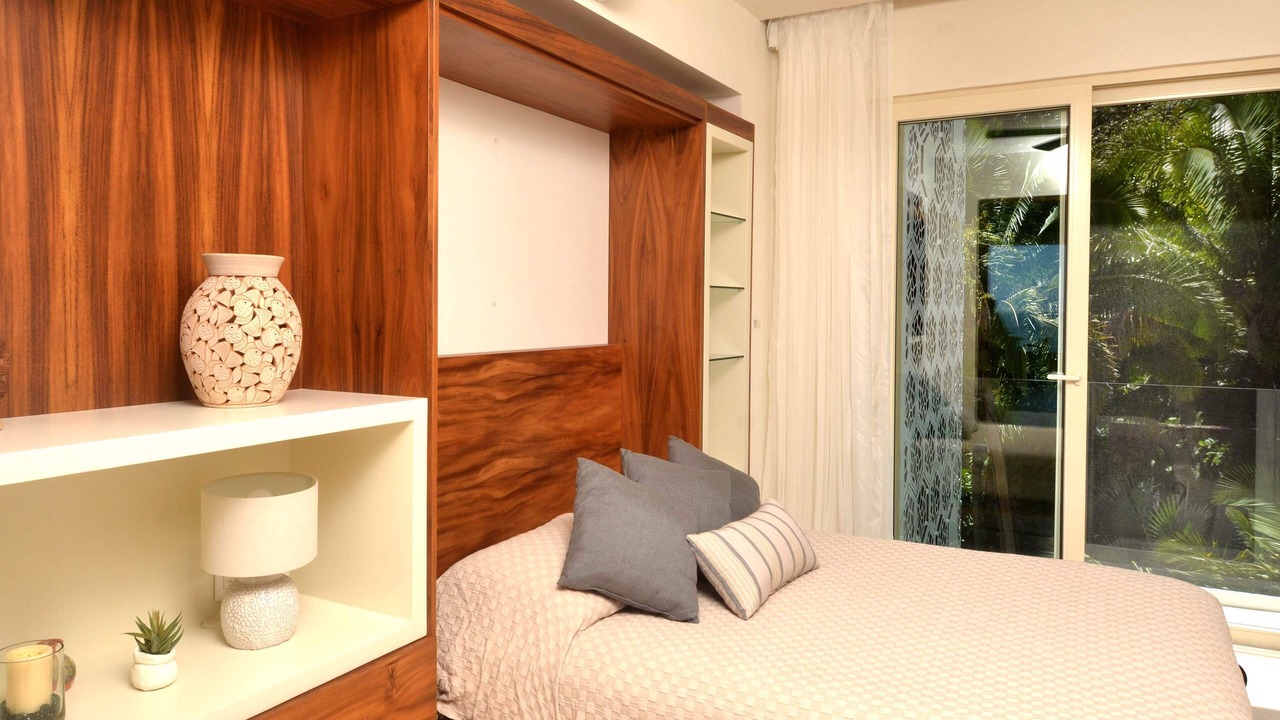 Photo of Bedroom in South Shore Hotel Area