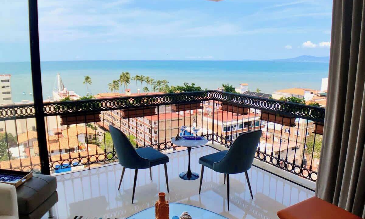 Photo of Outdoor in Romantic Zone