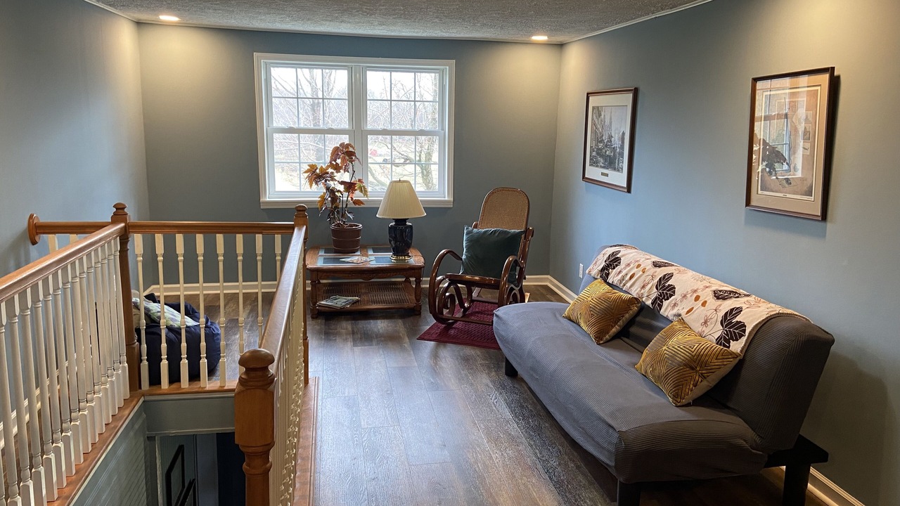 Photo of Livingroom in Halfway