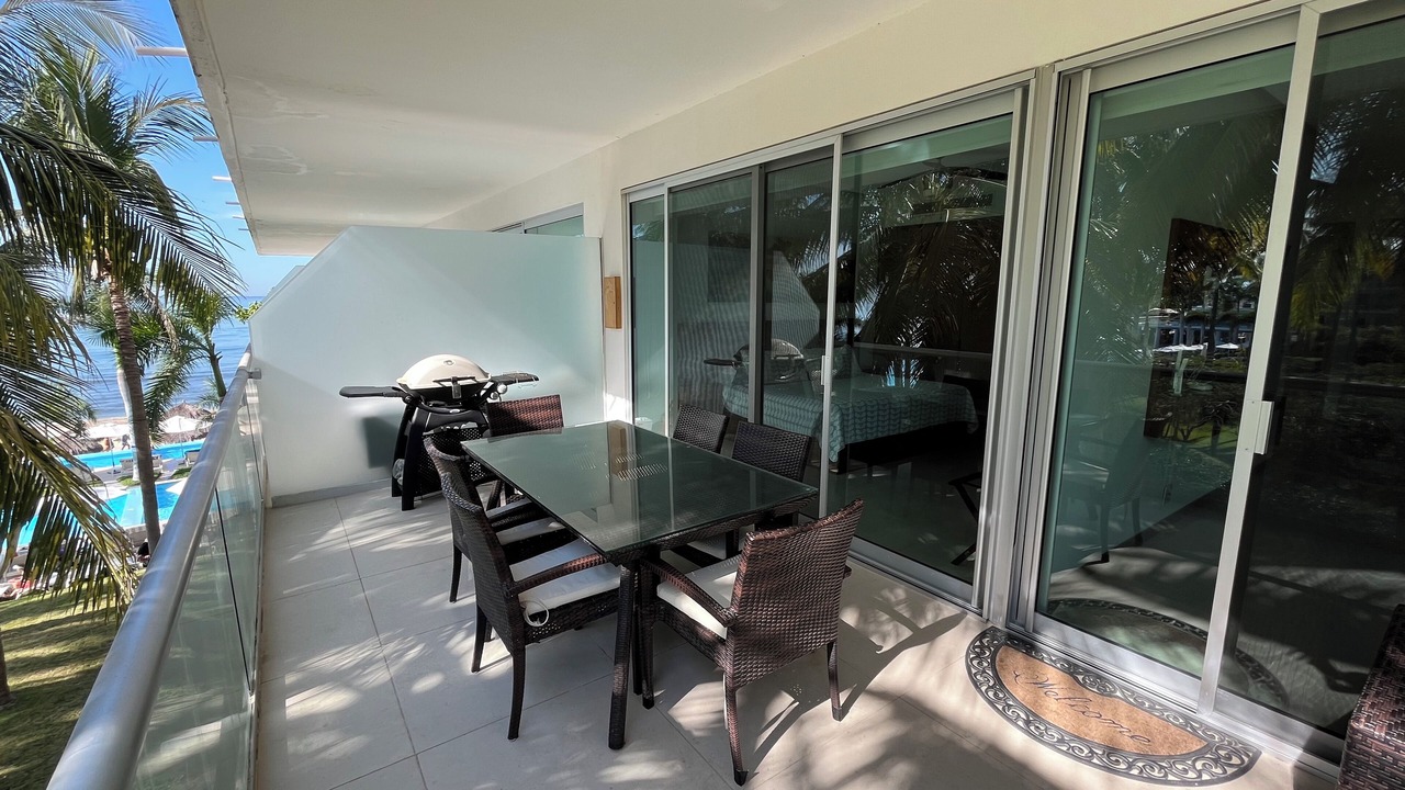 Photo of Outdoor in Flamingos