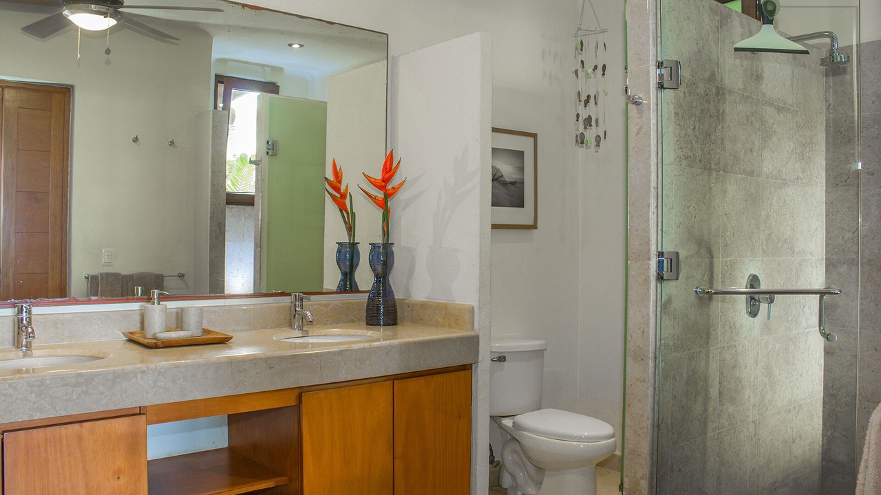 Photo of Bathroom in La Cruz de Huanacaxtle