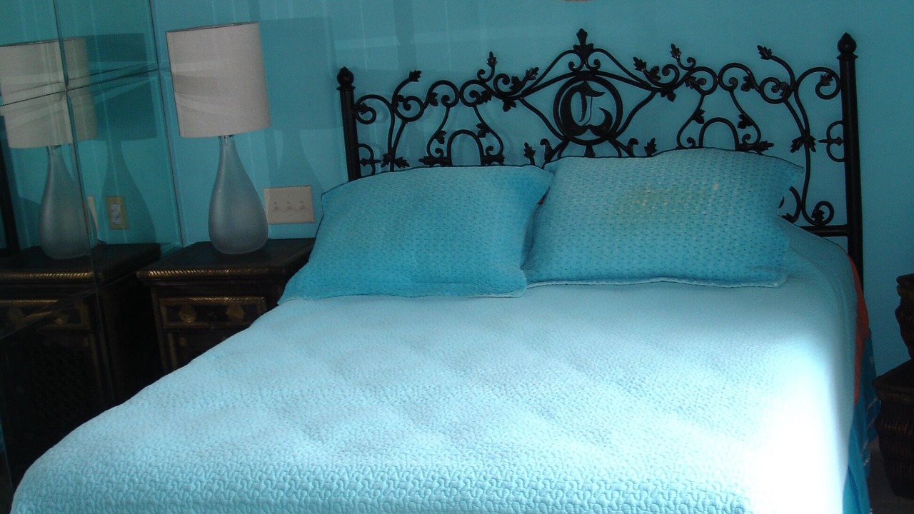 Photo of Bedroom in South Shore Hotel Area