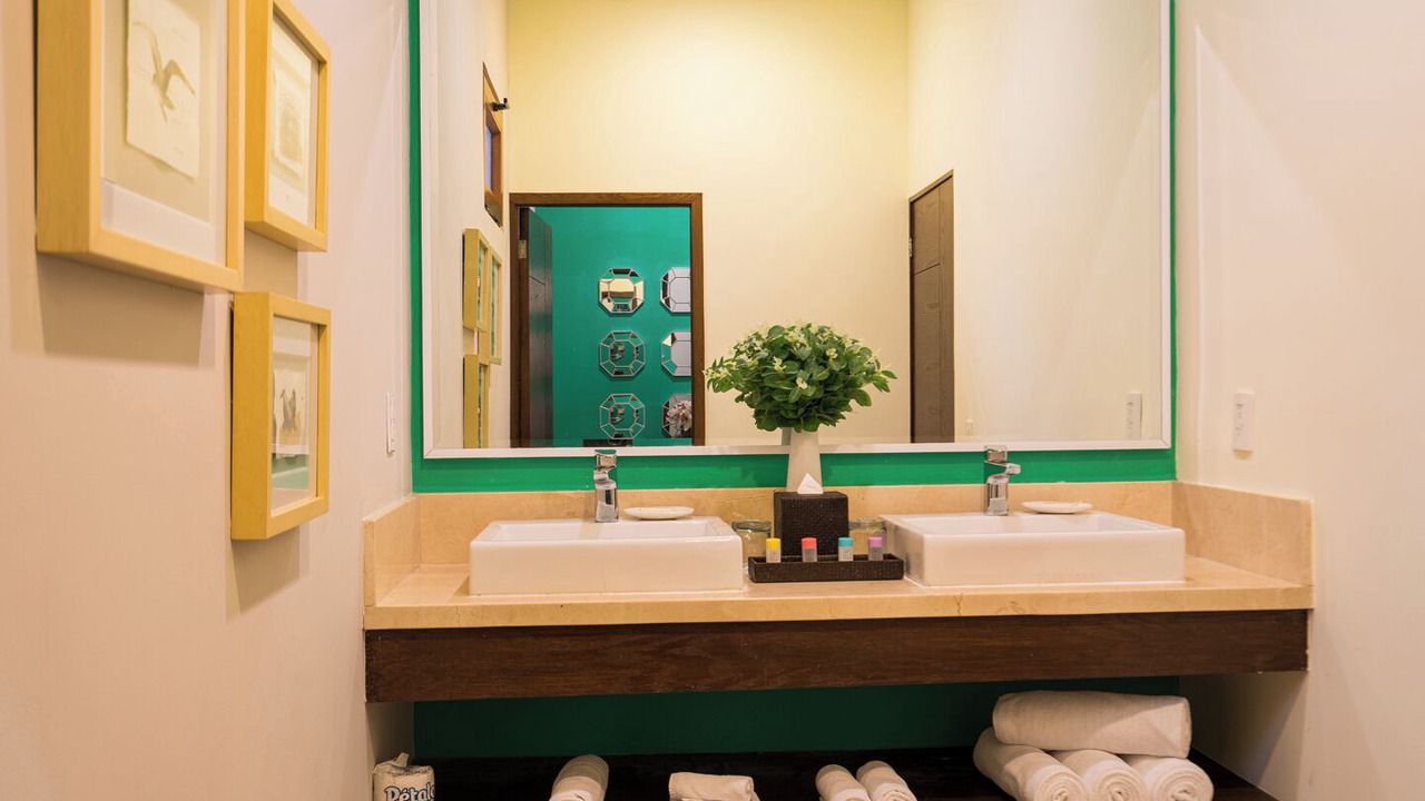 Photo of Bathroom in Romantic Zone