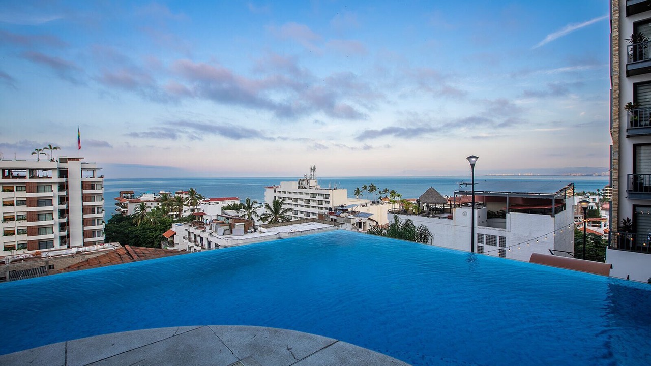 Photo of Outdoor in Romantic Zone