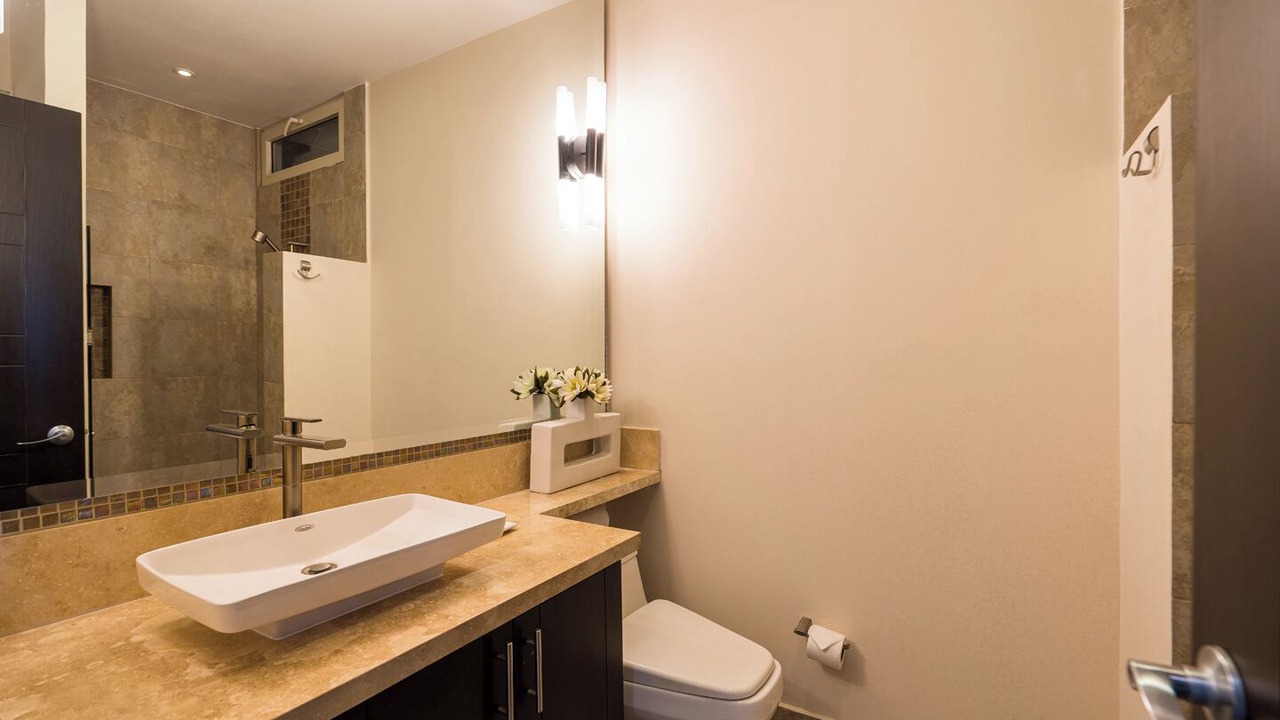 Photo of Bathroom in Romantic Zone