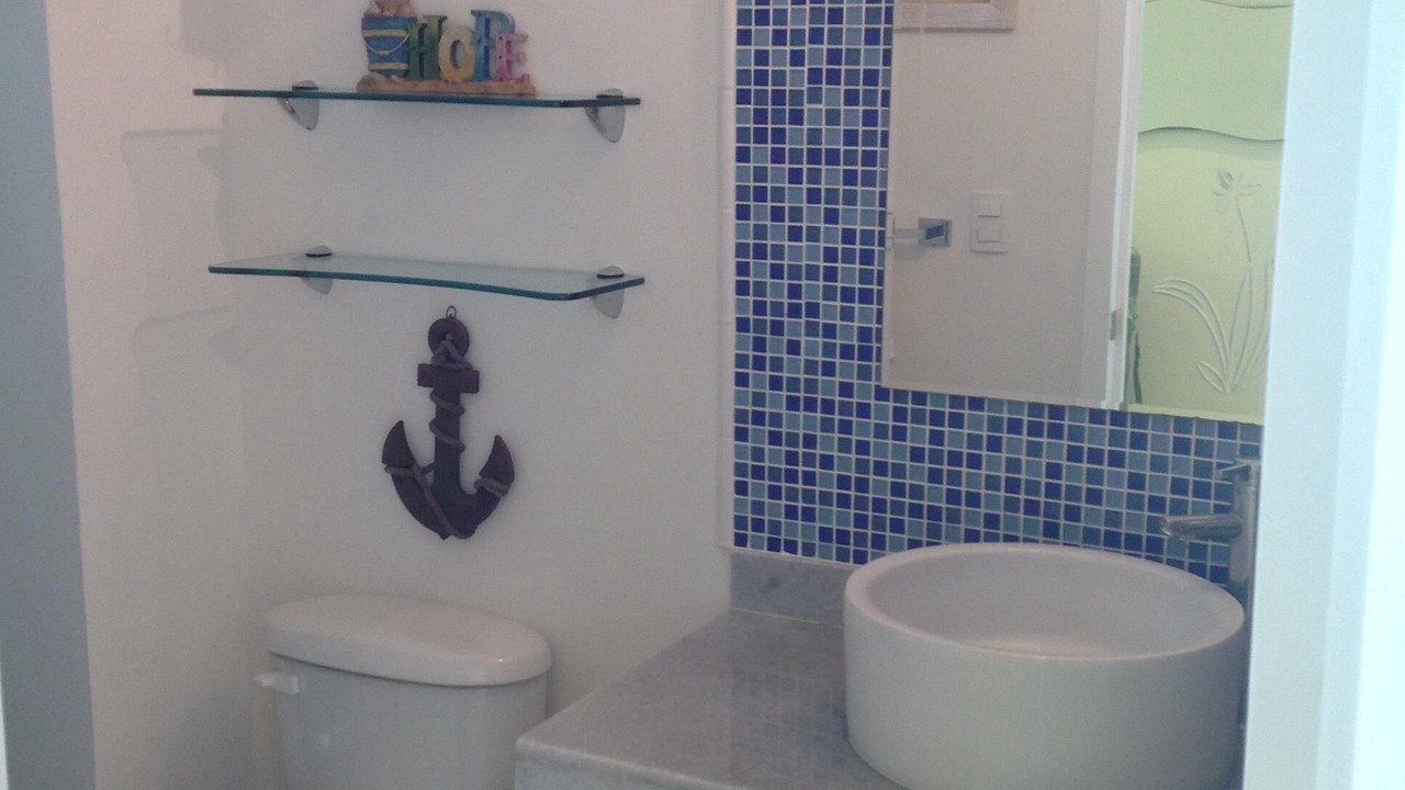 Photo of Bathroom in Flamingos