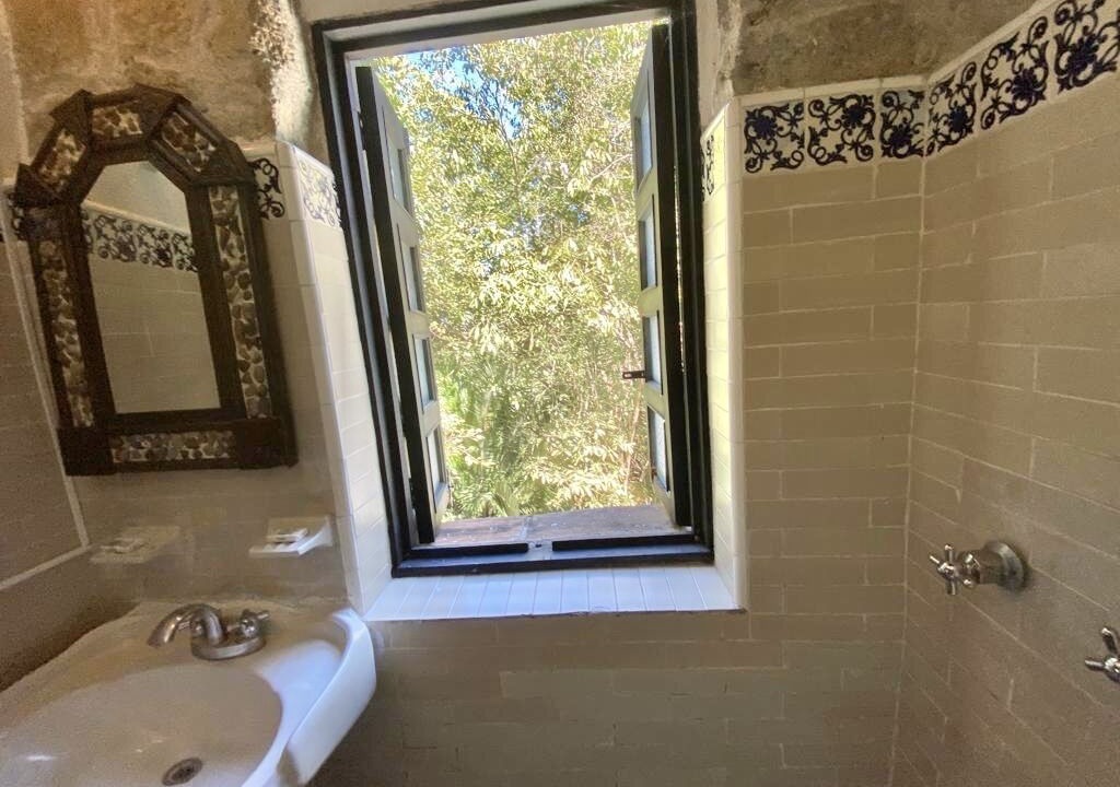 Photo of Bathroom in South Shore Hotel Area