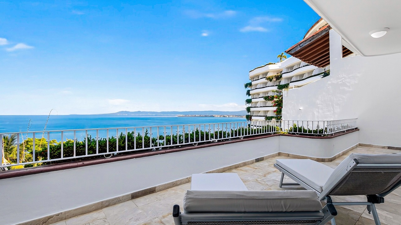 Photo of Patio Balcony in Conchas Chinas