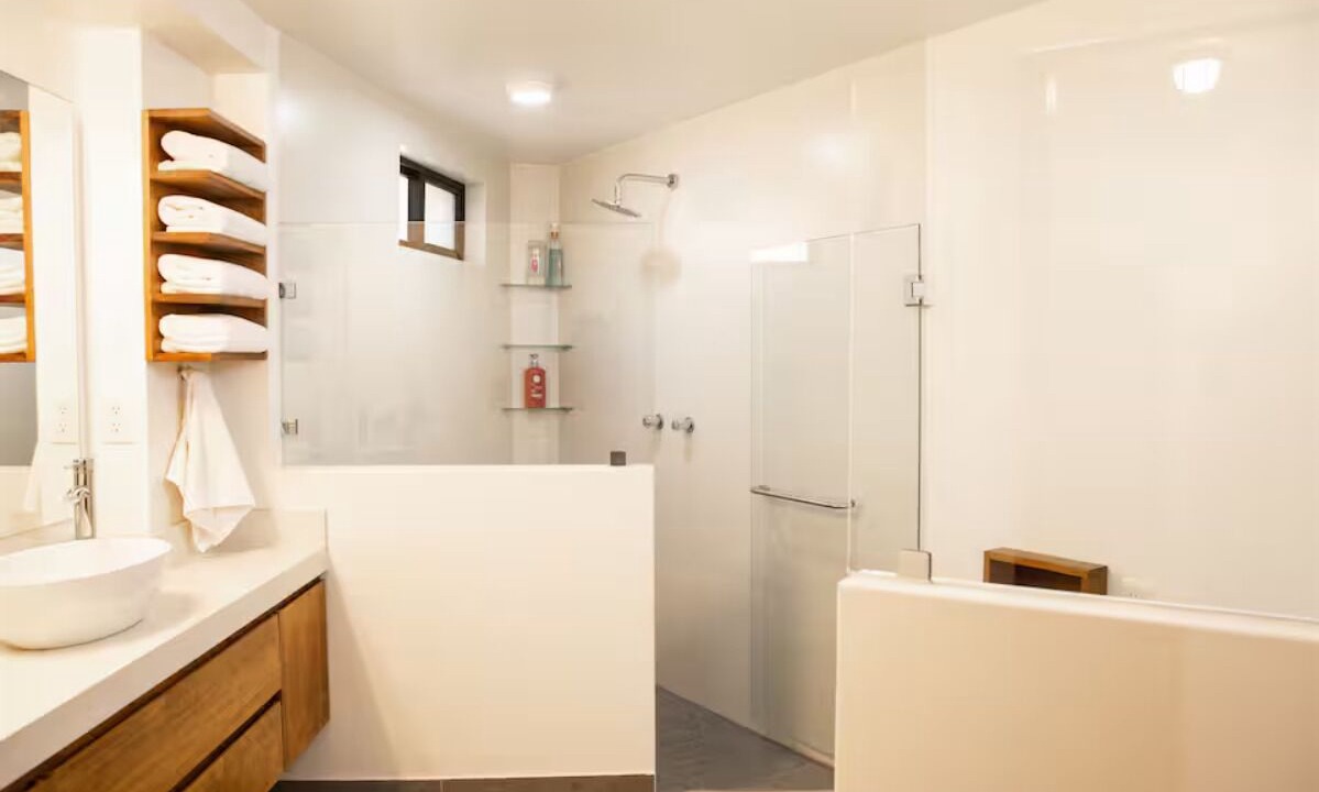 Photo of Bathroom in FERROCARRIL