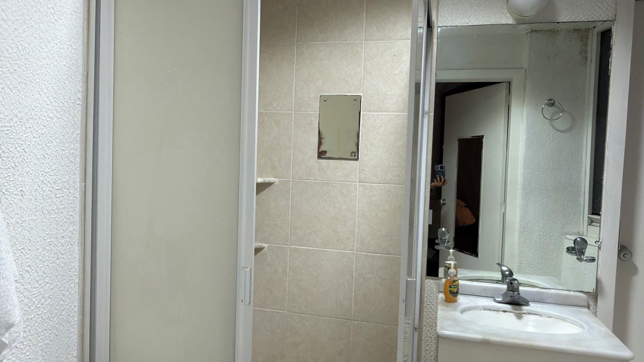 Photo of Bathroom in Reforma