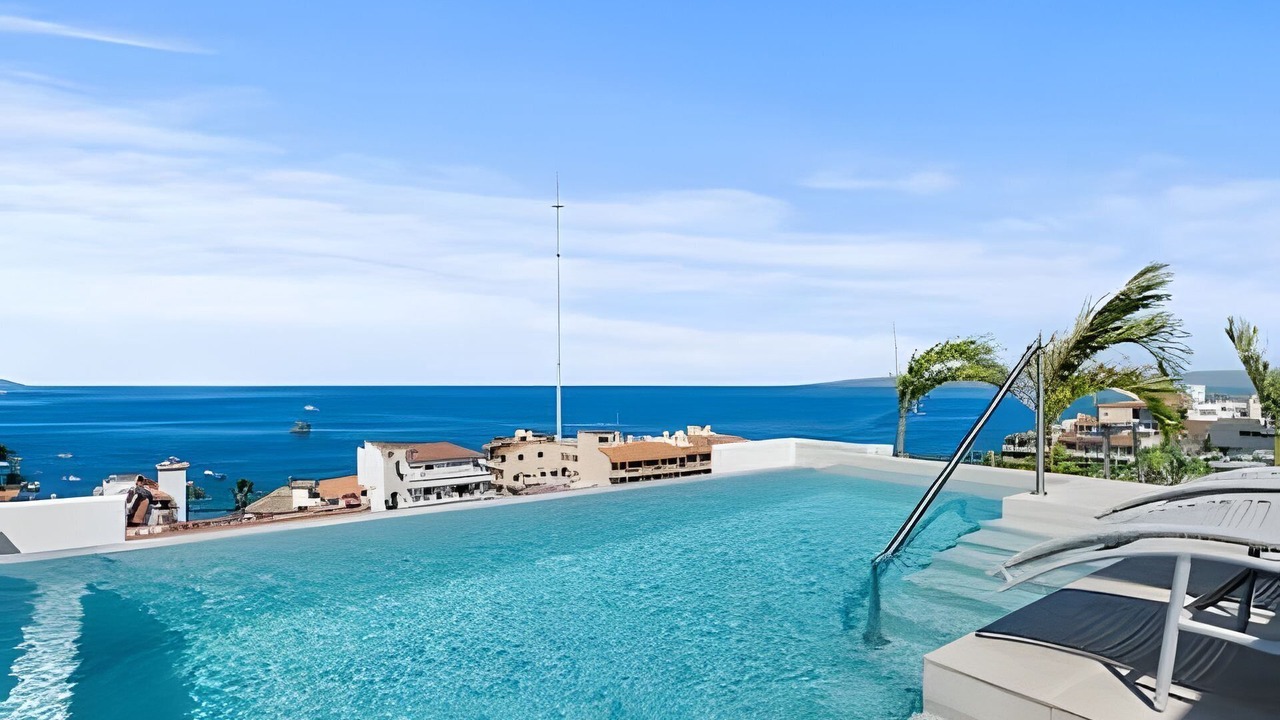 Photo of Patio Balcony in Romantic Zone