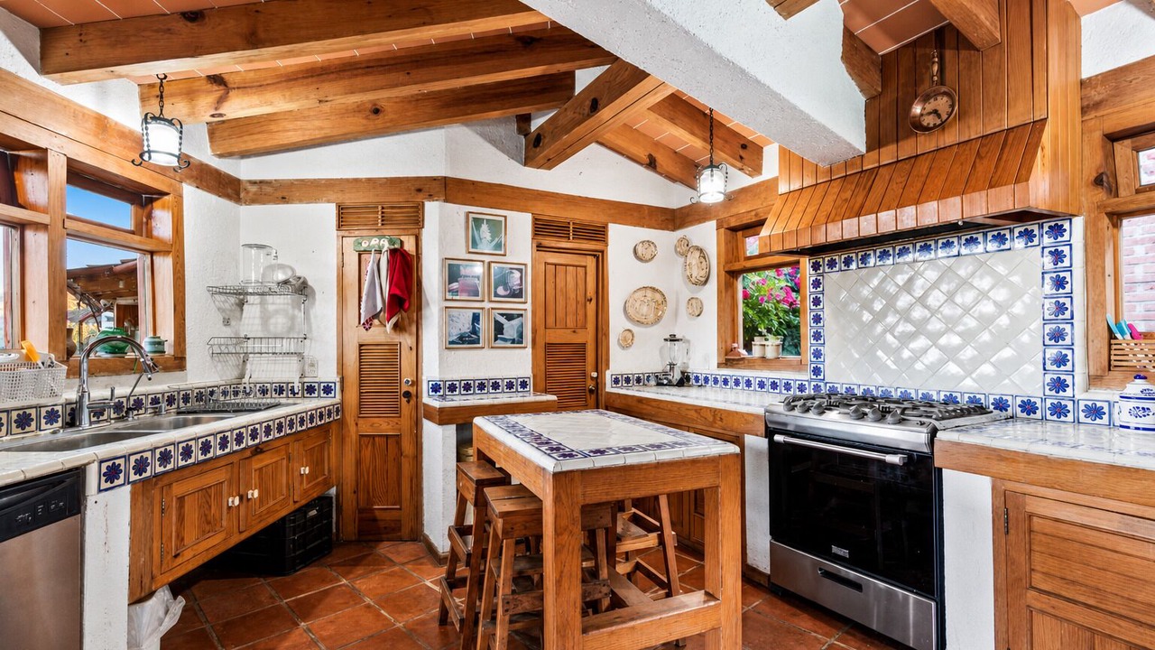 Photo of Kitchen in Agua Fria