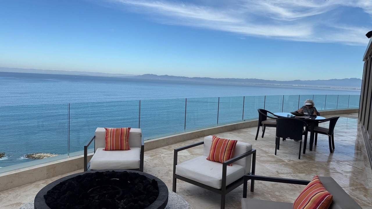 Photo of Outdoor in South Shore Hotel Area