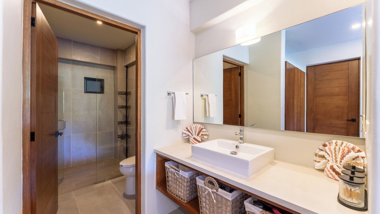 Photo of Bathroom in P Chahue