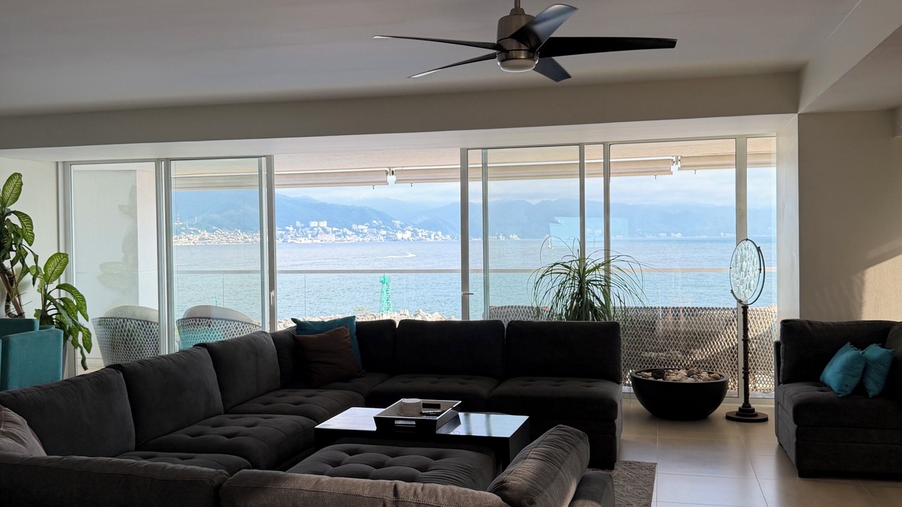 Photo of Livingroom in Isla Iguana