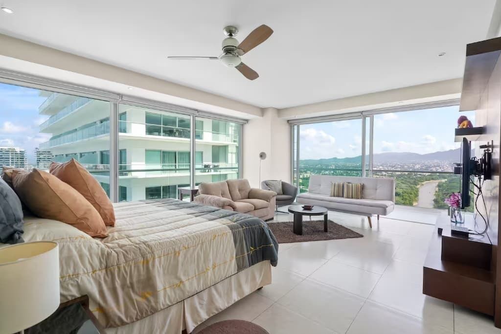 Photo of Bedroom in South Hotel Zone