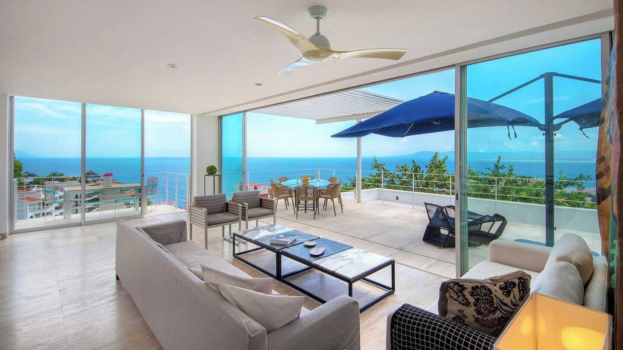 Photo of Livingroom in Romantic Zone