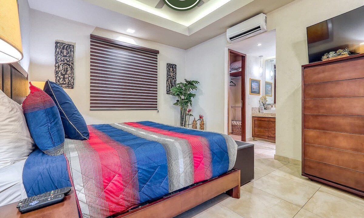 Photo of Bedroom in Romantic Zone