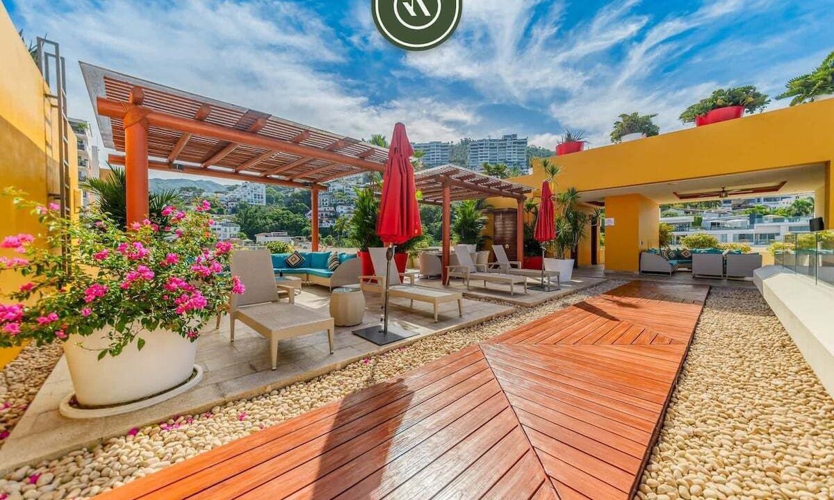 Photo of Patio Balcony in Romantic Zone