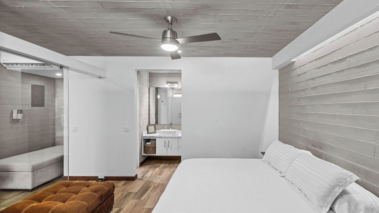 Photo of Bedroom in Romantic Zone
