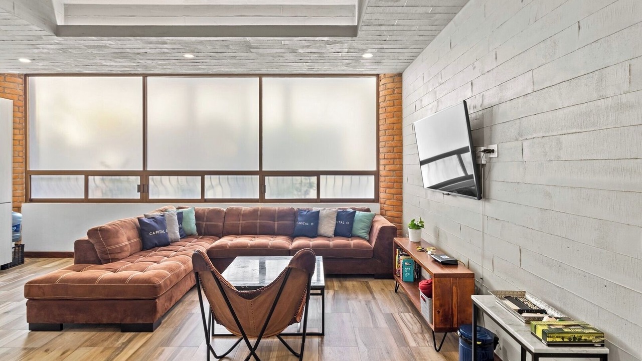 Photo of Livingroom in Romantic Zone