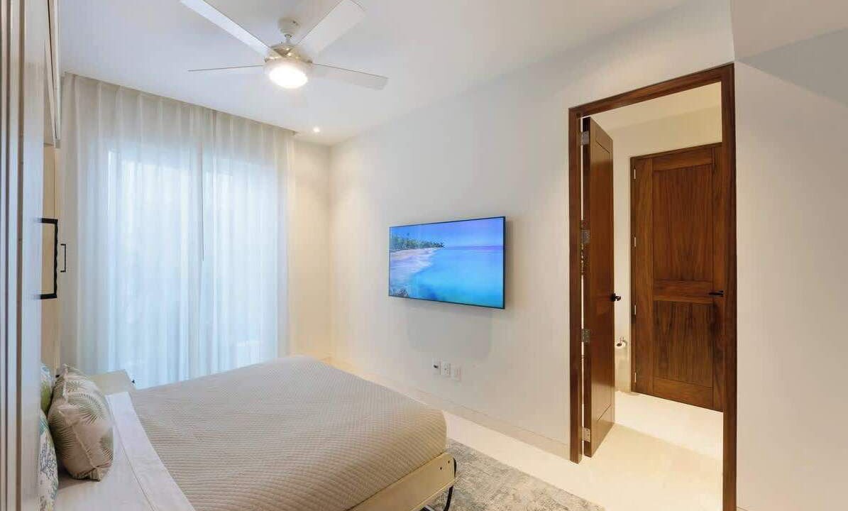 Photo of Bedroom in South Shore Hotel Area