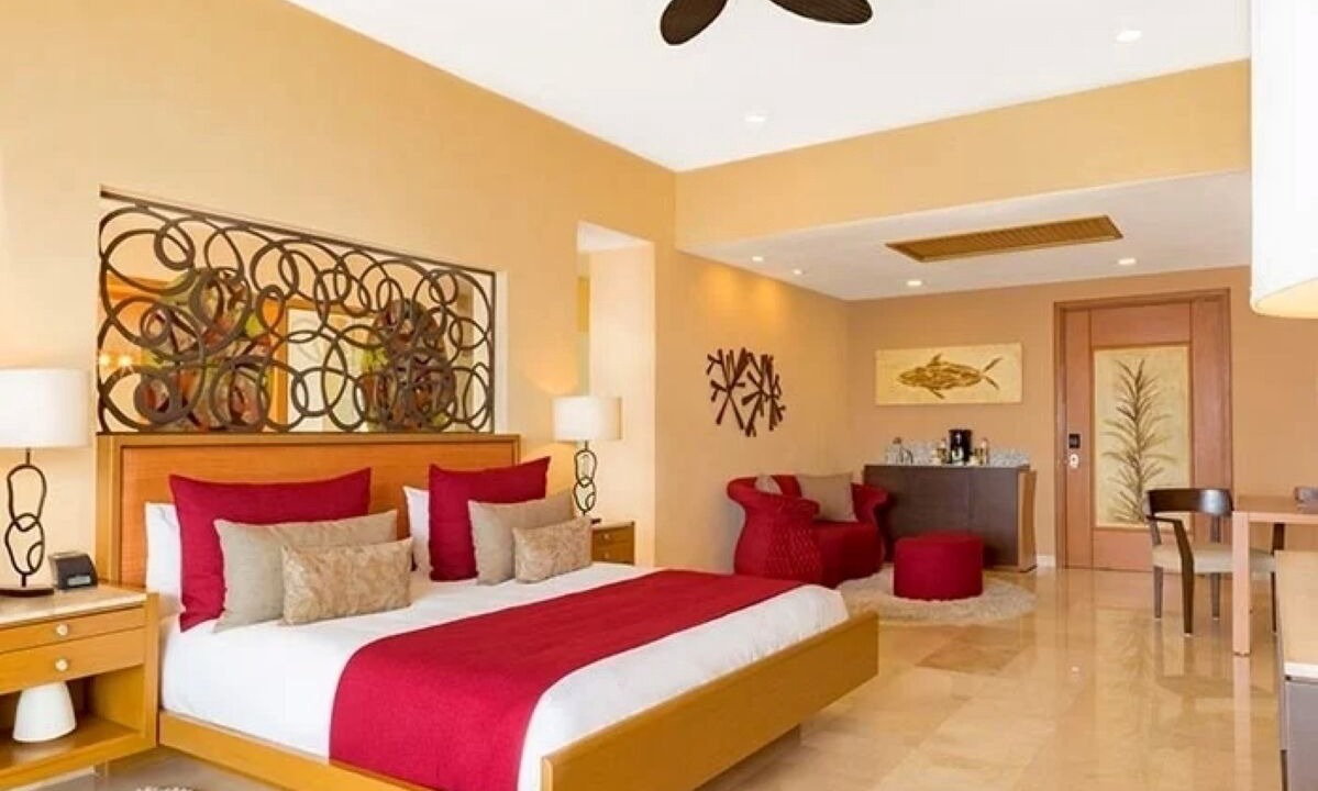 Photo of Bedroom in South Shore Hotel Area