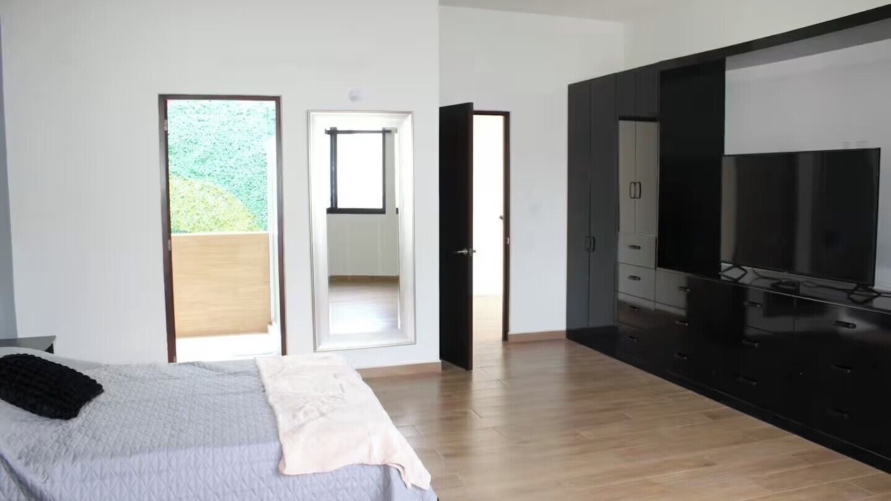Photo of Bedroom in Burgos Bugambilias