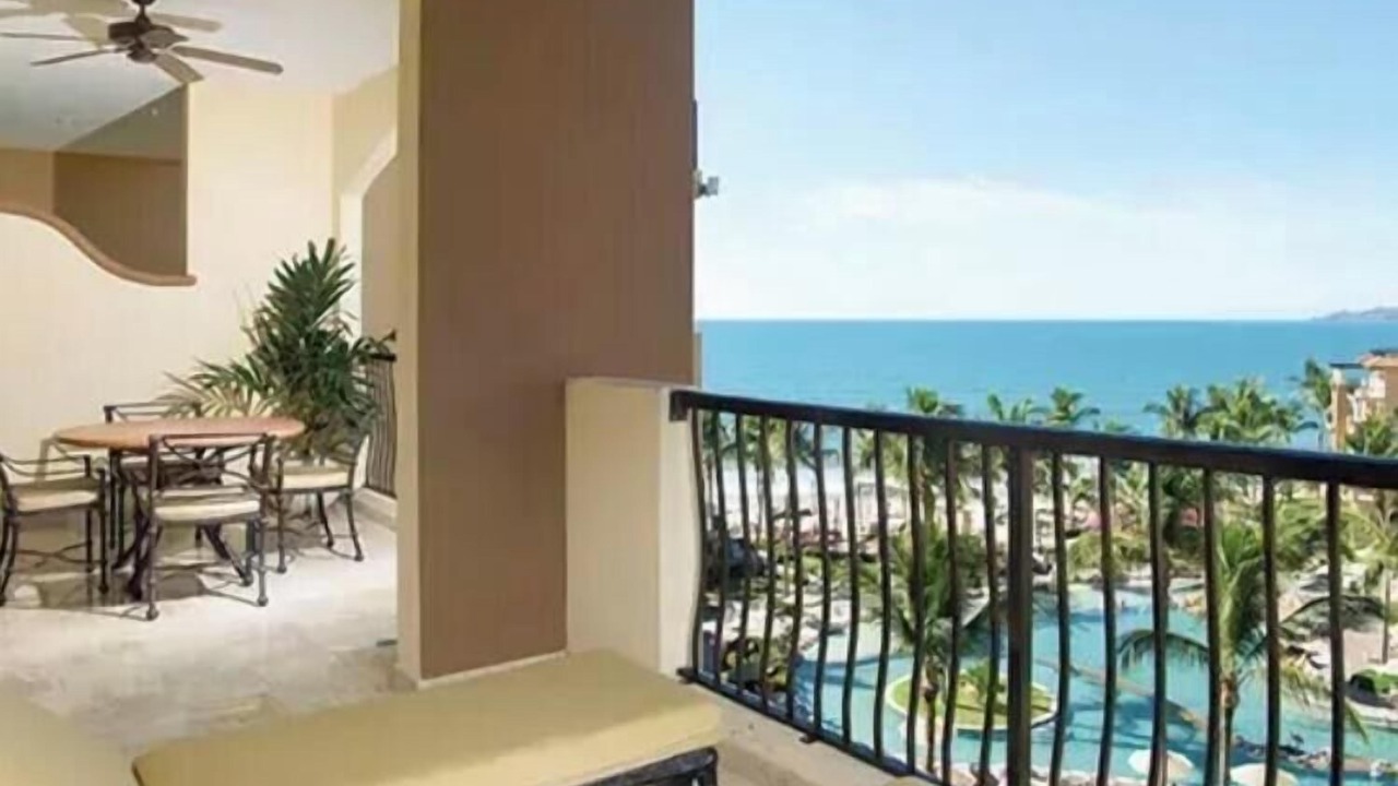 Photo of Patio Balcony in Flamingos